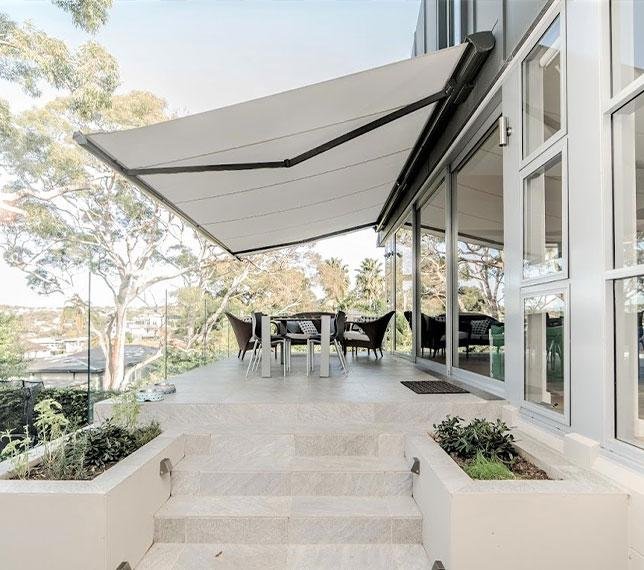 Installing Retractable Awnings⁣ for Adjustable Protection