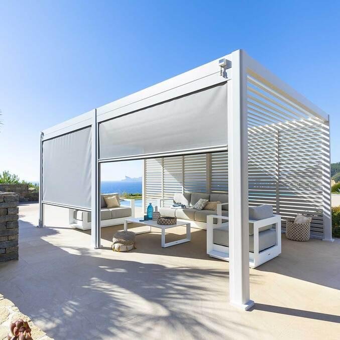 Creative Designs for a Private Aluminum Pergola Retreat